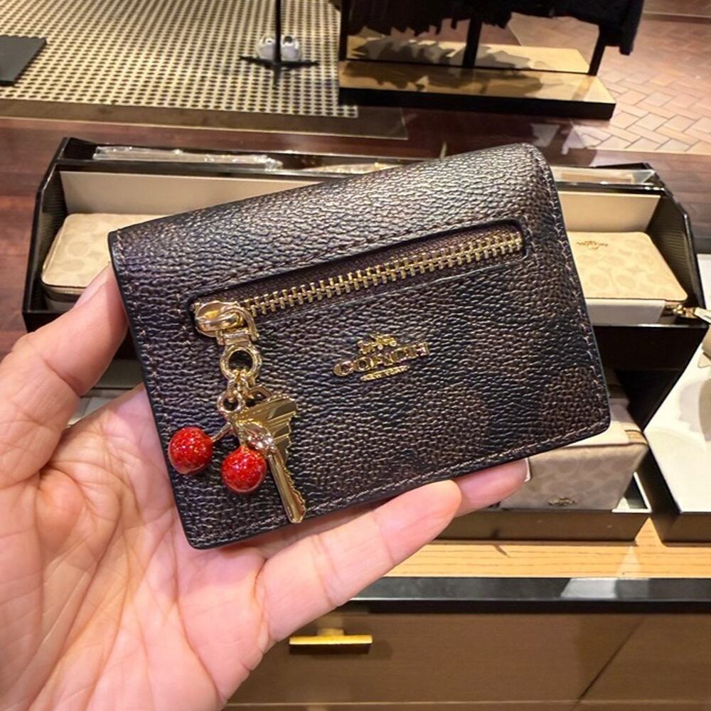 NEW‼️ Coach Card Case With Charms In Signature Canvas CFX66